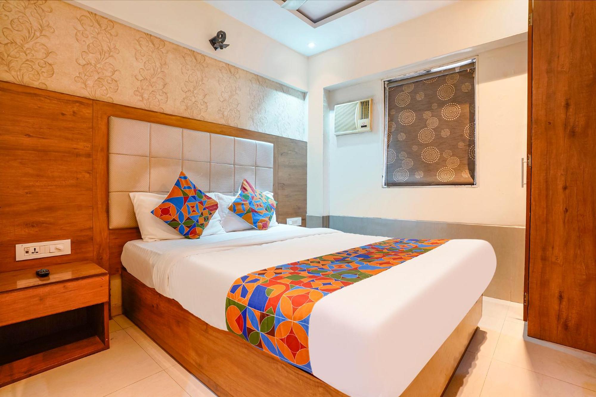 Fabhotel Regal Inn Mumbai Exterior photo