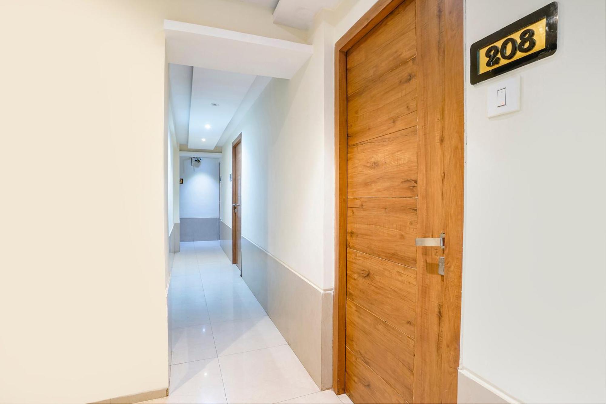 Fabhotel Regal Inn Mumbai Exterior photo